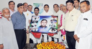 सिन्धी समाज के प्रतिनिधिमण्डल ने  मुख्यमंत्री से भेंटकर उनका अभिनन्दन किया