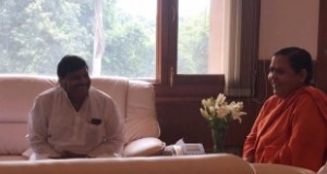 शिवपाल ने की उमा भारती से मुलाकात