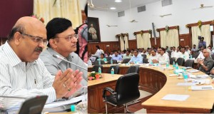 योजनाओं के क्रियान्वयन में और अधिक तेजी लाये: मुख्य सचिव