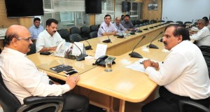 लखनऊ शहर में पर्यटन को बढ़ावा देने के लिये गोमती नदी में रोइंग,  बोटिंग इत्यादि प्रस्तावित की जायें: मुख्य सचिव