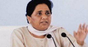 पिछड़ों की नेता मायावती ने माँगा अगड़ों के लिए आरक्षण