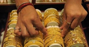 सोने की कीमत 1 महीने के निचले स्तर पर पहुंची