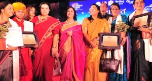 सड़क सुरक्षा नियमों  की  जानकारी दिया जाना एक सराहनीय पहल: अध्यक्षा, आकांक्षा समिति