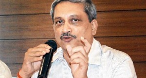 भविष्य के युद्ध साइबर स्पेस में लड़े जाएंगेः रक्षा मंत्री पर्रिकर
