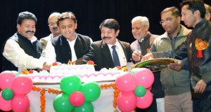 डाॅक्टर ,गरीबों एवं असहायों की सेवा करके संस्थान का नाम रोशन करें—–मुख्यमंत्री