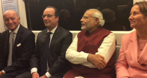 पीएम मोदी और ओलांद ने की दिल्ली मेट्रो की सवारी, आईएसए के अंतरिम सचिवालय का किया उद्घाटन