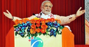 पीएम मोदी ने कहा ‘एक परिवार’ संसद नहीं चलने देता, राहुल ने कहा – बहाने मत बनाइए