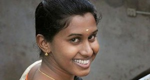 पहली किन्‍नर POLICE अधिकारी बनी पृथिका यशिनी