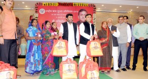 मुख्यमंत्री ने खाद्य सुरक्षा अधिनियम-2013 का शुभारम्भ किया