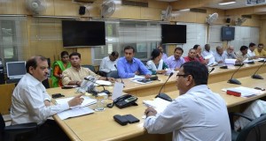 सूखे से प्रभावित नागरिकों की मदद करने में किसी भी प्रकार की  लापरवाही नहीं होगी बर्दाश्त:  प्रवीर कुमार