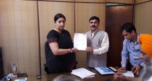 सांसद विनोद सोनकर ने इलाहाबाद वि.वि के छात्रों  को दिलायी बडी जीत