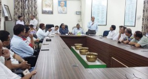 डीएम किंजल सिंह के उत्पीड़न से इंजीनियर्स एसोसिएशन नाराज