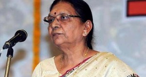 गुजरात की मुख्यमंत्री आनंदीबेन पटेल ने दिया इस्तीफा