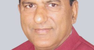 सपा नेता बनवारी लाल कंछल का पुतला फूंका,आम जनता  के 15 करोड़ रुपया हड़प लिए जाने के विरोध में