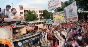 राहुल ने  रोड़ शो कर राजधानी में फूंकी बूझी कांग्रेस में जान