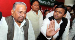 मुलायम से मिली फटकार के बाद अखिलेश को झुकना पड़ा , शिवपाल समेत सभी चार मंत्रियों की कैबिनेट में वापसी तय