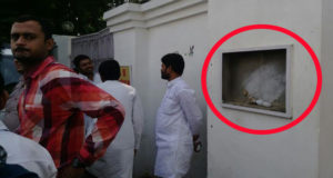रामगोपाल के बाद ​शिवपाल के आवास 7 केडी से हटाई गई उनकी नेम प्लेट
