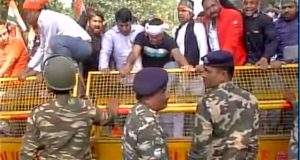 दिल्ली यूथ कांग्रेस ने नोट बंदी को लेकर किया जबरदस्त प्रदर्शन