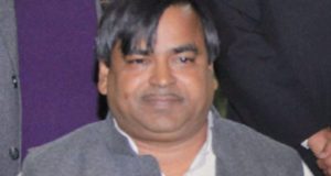 गायत्री  प्रजापति के दोनों बेटे पुलिस हिरासत में