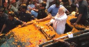 मोदी का  वाराणसी में रोड शो , बाबा विश्ववनाथ और काल भैरव की पूजा अर्चना की