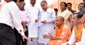 योगी गोमती रिवरफ्रण्ट की प्रगति से नाराज ,कहा 1400 करोड़  व्यय करने के बाद भी गोमती नदी में गिरने वाले नालों को रोका नहीं