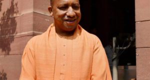CM  योगी का फर्स्ट-डे  शो : 7 बड़े फैसलों से शुरुआत