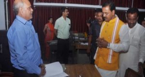 डिप्टी सीएम केशव प्रसाद मौर्य ने पीडब्ल्यूडी मुख्यालय का किया औचक निरीक्षण, कर्मचारियों पर बिफरे