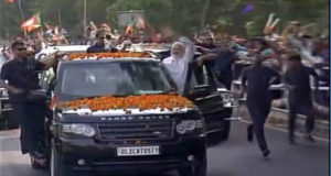भुवनेश्वर में प्रधानमंत्री नरेंद्र मोदी का रोड शो, बीजेपी की राष्ट्रीय कार्यकारिणी की बैठक शुरू