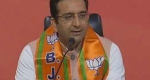 गौरव भाटिया ने ज्वाइन की बीजेपी, यूपी चुनाव से पहले छोड़ी थी सपा