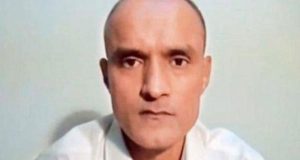 कुलभूषण जाधव पर पाक को ICJ का झटका, फांसी पर अंतिम फैसला आने तक लगाई रोक