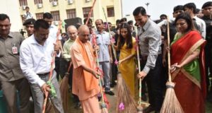 स्वच्छता को अपनाकर ही स्वस्थ समाज व राष्ट्र  की संकल्पना को साकार किया जा सकता है: मुख्यमंत्री