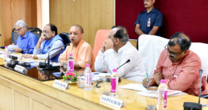 मुख्यमंत्री ने नगर आयुक्तों व अधिशासी अधिकारियों को स्वच्छता  की प्रभावी व्यवस्था सुनिश्चित करने के निर्देश दिए