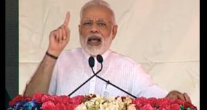 वाराणसी में PM मोदीः सरकार की प्राथमिकता वोट बैंक नहीं विकास  है