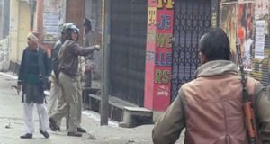 कासगंज में ABVP की तिरंगा यात्रा के दौरान सांप्रदायिक तनाव, फायरिंग में एक की मौत