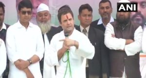 मोदी-योगी पर बरसे राहुल, कहा-दोनों नेताओं को किसानों-युवाओं को मूर्ख बनाने में महारत हासिल