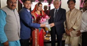उत्तराखंड के राज्यपाल ने विधायक राजेश शुक्ला  के भतीजे  के वैवाहिक समारोह में पहुंचकर  वर-वधू को आशीर्वाद व शुभकामनाएं दी