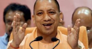 सपा और बसपा के करीब आने की खबरों के बीच मुख्यमंत्री योगी ने कहा कि ‘कह रहीम कैसे निभे, केर-बेर को संग