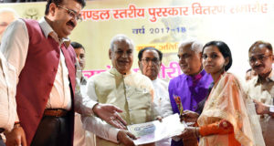 प्रदेश की प्रत्येक खादी समितियों को मिलेगें 25-25 सोलर चर्खें —-मंत्री सत्यदेव पचैरी
