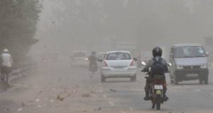 बवंडर  के  डर से  दिल्ली के स्कूलों में छुट्टी की घोषणा, ट्रैफिक पुलिस और मेट्रो ने भी जारी की एडवाइजरी