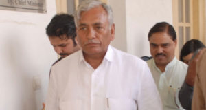 केजरीवाल का धरनाः विधानसभा स्पीकर ने LG को पत्र लिखकर IAS हड़ताल को बताया ‘साजिश’