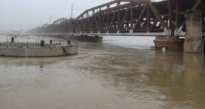 ईडी के रिवरफ्रंट मामले में यूपी समेत 4 राज्यों में  छापे, इंजीनियरों व ठेकेदारों का घर खंगाला
