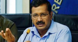 केजरीवाल  औचक निरीक्षण को बुराड़ी ट्रांसपोर्ट अथॉरिटी पहुंचे ,अधिकारियों में हड़कंप
