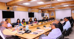 युवा अधिकारियों को आम जनता की समस्याओं का  प्राथमिकता से निराकरण कराना चाहिए: मुख्य सचिव