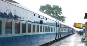 गरीब रथ के यात्रियों को सफर कराना पड़ेगा महंगा, बढ़ने वाला है किराया