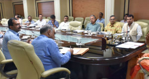 प्रदेश में लैण्ड पूलिंग स्कीम को पायलेट प्रोजेक्ट  के रूप में लागू किया जाए: मुख्यमंत्री