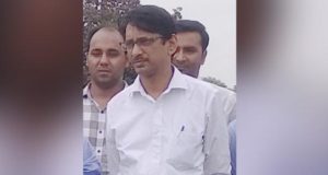 ललितपुर जिले के एसडीएम हेमेंद्र कांडपाल  ने अपने सरकारी आवास में खुद को गोली से उड़ाया, मौत