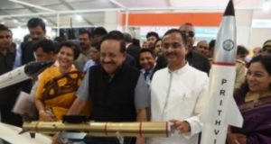 देश के वैज्ञानिक चाहें तो देश की हर समस्या दूर हो सकती है—- मंत्री हर्षवर्धन