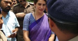 प्रियंका गांधी हिरासत में लिए जाने के बाद भी सोनभद्र जाने पर अड़ीं , बोलीं- धारा 144 का नहीं करूंगी उल्लंघन