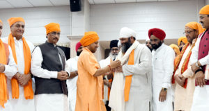 गुरुनानक देव जी के 550वें प्रकाशोत्सव को  पूरी भव्यता और दिव्यता के साथ मनाया जाना चाहिए—-मुख्यमंत्री योगी