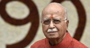 बीजेपी के वरिष्ठ नेता आडवाणी ने आर्टिकल 370 खत्म करने के सरकार के फैसले को बताया ऐतिहासिक कदम